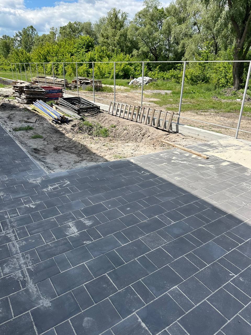 Укладка тротуарной плитки в Зазимье